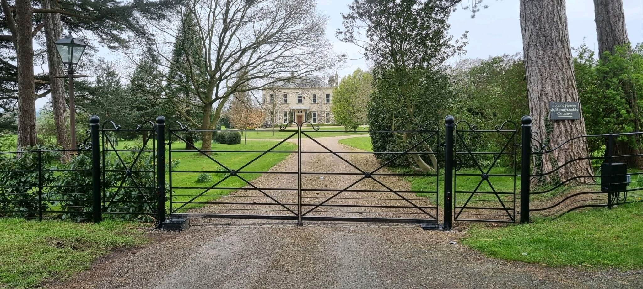 schenectady-ironworks-gates-and-fences-54